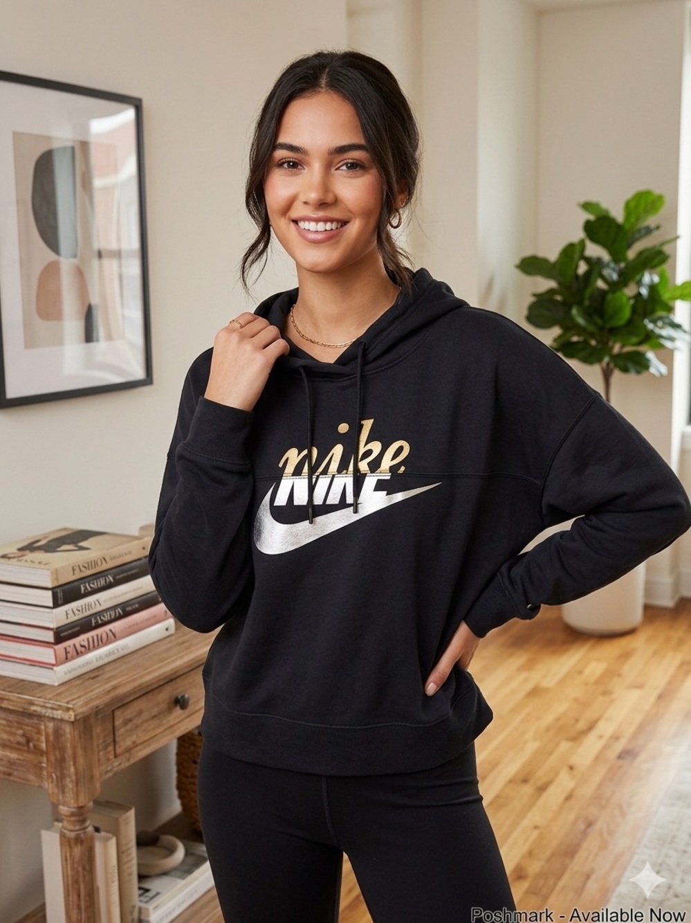 Nike Black & Metallic Gold/Silver Logo Graphic Pullover Hoodie - Size XL - Picture 1 of 4